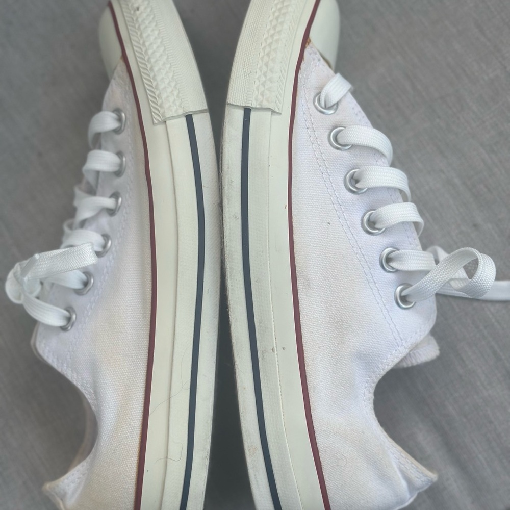 Converse White Canvas Sneakers with Red Trim - Picture 4 of 10